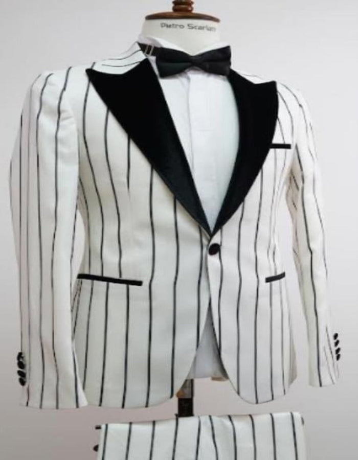 Bold Gangster - 1920 White And Black Pinstripe Tuxedo Suits