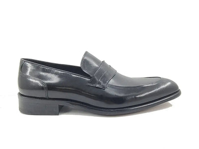 Carrucci Calfskin Penny Loafer: Modern Classic Style