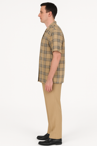 Men’s Short Sleeve Beige Plaid Shirt – Classic & Versatile