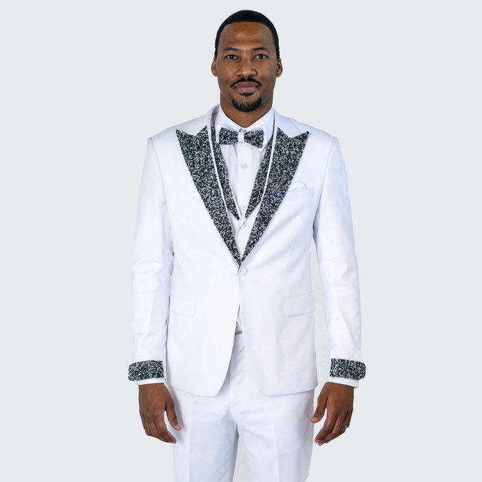 White Wedding Tuxedo with Stone Detailing – Peak Lapel 4-Piece Suit