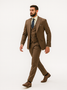 Luxury Brown Suit with Chain and Pocket Square – Modern Formal Style
