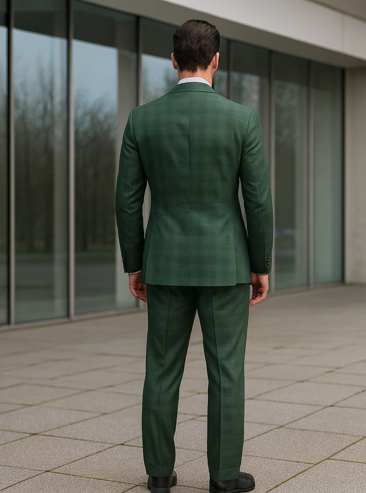 Men’s Slim Fit Green Suit – Double-Breasted Wedding Wear
