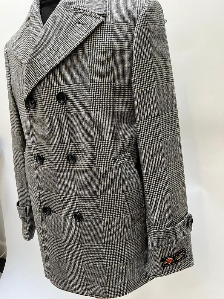 Mens Grey Plaid Double-Breasted Overcoat with Black Faux Fur Collar – Classic Winter Peacoat